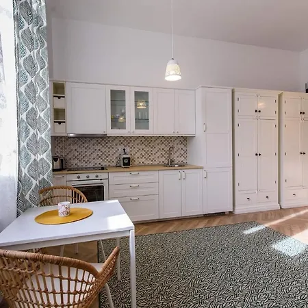 Апартаменти Interbelic Vibe