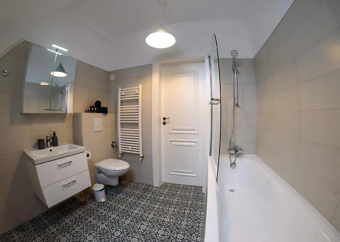 Interbelic Vibe Apartment *